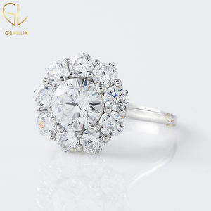 Elegante anillo de bodas de diamante de racimo de moissanita de corte redondo de 2 quilates, anillo de compromiso de halo de Flor de Oro blanco sólido de 14K - Product Image 6
