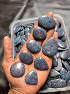 Venta al por mayor de piedra de cianita rubí Natural de grado AAA cabujón hecho a mano joyería de cristal azul varias formas tamaños para piedras preciosas sueltas - Product Image 3