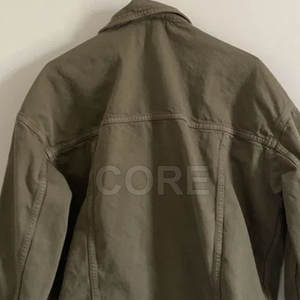 Veste en jean de haute qualité pour femmes dernière conception Nouvelle veste en jean décontractée à prix abordables pour femmes - Product Image 6