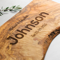 Tabla de Cortar Rectangular de Madera de Olivo Personalizada ArtisRaw, Tabla para Picar Hecha a Mano, Ecológica, Rústica