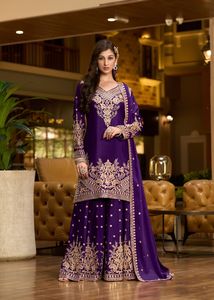 Vêtements de mariage Chinon soie avec broderie Salwar costume femme fabricant de mode et fournisseur de Surat - Product Image 4