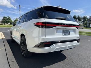 SUV Híbrido TX 500H F Sport Performance Premium 2024 con Bajo Kilometraje y Tracción en las Cuatro Ruedas - Product Image 5