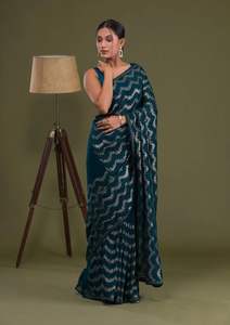 Trabajo de bordado de secuencia de alta calidad con Seroski Diamond Work Georgette Women Saree para exportar desde India - Product Image 5