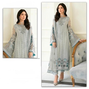 Traje elegante de la mejor calidad Heavy Fox Georgette Anarkali con bordado Dupatta y Santoon Bottoms disponible al mejor precio - Product Image 1