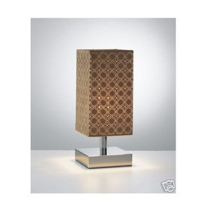 Lampe de table au design traditionnel avec LED rouge, finition en poudre métallisée perforée, élégante et très tendance, pour la décoration de la maison et de la chambre - Product Image 1