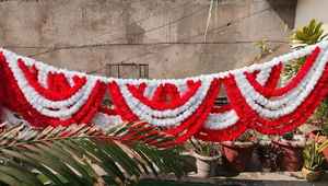 Toran Personalizado de Doble Capa con Diseño de Caléndula, Hecho a Mano, para Decoración Navideña, Mangalsnanam, Inauguración de Casa, Decoración Mehandi y Jaggo - Product Image 3