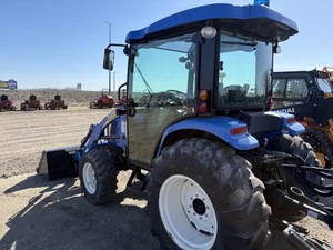 New-Holland d'occasion 2016 BOOMER 50D Mini-chargeur tracteur diesel avec chargeuse sur pneus Huade Pompe hydraulique et PLC de roulement - Product Image 4