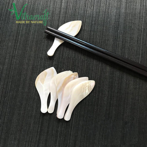 Le reste des baguettes est fabriqué à partir de nacre de première qualité. Porte-baguettes artisanal, repose-cuillère. Taille 6x2cm Vietnam fait à la main - Product Image 2