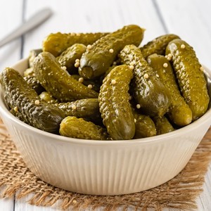 Cornichons de concombre savoureux concombres de bébé marinés entiers meilleur prix cornichon en saumure de qualité supérieure - Product Image 5