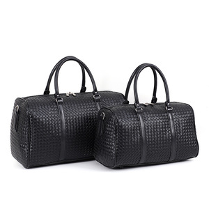 Sac de sport de nuit pour hommes de luxe avec logo personnalisé Sac de voyage en cuir véritable avec texture tissée en cuir PU - Product Image 6