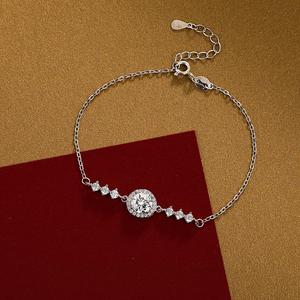 Pulsera Jeulia Starry Sky con Halo Redondo de Moissanita - Product Image 3