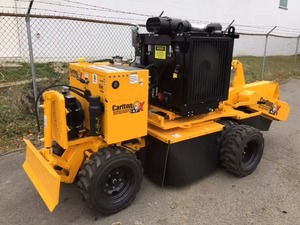 Broyeur de souches 3 points PTO avec 34 dents en carbure (embrayage à glissement pour arbre PTO inclus) pour tracteurs 15-45 CV, Carlton 7015, boîte de vitesses numérique - Product Image 6