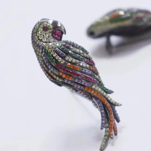 เข็มกลัดนกแก้วหรูหราสีเงิน925พร้อมเข็มกลัดแฟชั่นเพทายสำหรับงานแต่งงานงานหมั้นหรือเป็นของขวัญ - Product Image 1