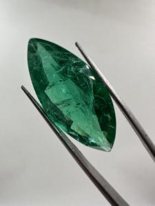 Exquis et Rare Marquise Coupe Émeraude Couleur Vert Vif Meilleure Qualité Naturel Zambienne 9.46 Carats Pour Une Utilisation De Bijoux Haut De Gamme - Product Image 5