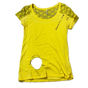 Polyester personnalisé avec dentelle fantaisie T-shirt pour femmes décoration supplémentaire OEM T-shirt pour femmes tenue de fête T-shirts pour filles - Product Image 1