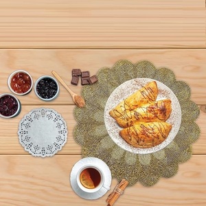 High Quality Handcrafted Circular Shaped Decorative Glass <b>Beads</b> Unique Luxury Design Table <b>Placemats</b> Very Low Budget Price - Product Image 3