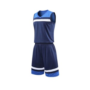 ชุดบาสเก็ตบอลพิมพ์ลายฤดูร้อนแบบกลับด้านได้รุ่นใหม่ ชุดทีมและชุดกีฬา ระบายอากาศได้ดี ซึมซับเหงื่อ ขายแล้ว - Product Image 1