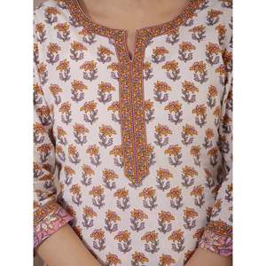 ชุดคุรตะผ้าฝ้ายพิมพ์ลายมือสีขาวเหลือง แขนสามส่วน สำหรับใส่ในชีวิตประจำวัน - Product Image 2