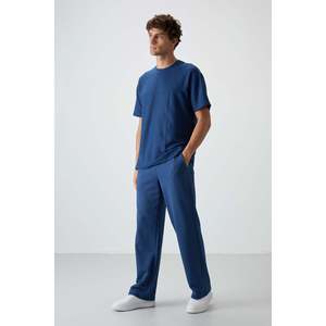 T-shirt basique pour homme Air Jones, coupe ample, surface texturée en interlock gaufré, bleu parlement - Modèle 88380 - Product Image 2