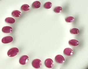 Diseño de piedra de corte facetado ovalado de rubí Mozambique de 73,76 quilates calentado para fabricación de joyas finas piedras preciosas naturales - Product Image 3