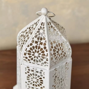 Mini linterna de vela de Metal marroquí diseño de corte láser blanco colgante y Mesa para el hogar y la decoración de Navidad Material de hierro - Product Image 5