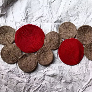 Sous-plats et chemin de table en coton tressé, style moderne, motif floral, écologiques, personnalisables - Product Image 3