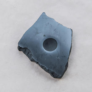 Soporte de shungita de tamaño mediano para una esfera o un huevo de 2.4-3.1 pulgadas (60-80 mm) - Product Image 5