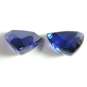Forma triangular de tanzanita azul oscuro, corte facetado, tamaño calibrado, joyería de tanzanita azul oscuro de alta calidad, fabricación de piedras preciosas sueltas - Product Image 1