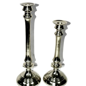 Ensemble de 2 chandeliers hauts en argent poli Base hexagonale Bougeoirs coniques de luxe modernes pour décoration de table à manger de mariage - Product Image 1