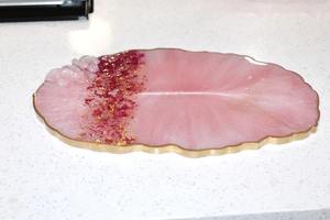 Magnifique plateau en résine à paillettes roses fait à la main plateau décoratif étincelant pour l'utilisation de la cuisine de table à la maison et les cadeaux - Product Image 3