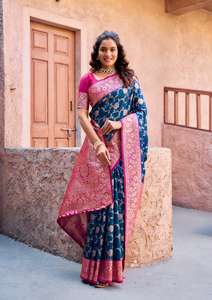 Sari traditionnel Sanvi Silk Gobuni, conçu par des artisans à Delhi, fabricants de vêtements indiens et pakistanais, réversible, toutes saisons - Product Image 2