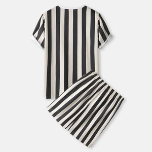 OEM/ODM Vêtements pour hommes de bonne qualité à rayures personnalisées Grande taille Ensembles t-shirts et shorts en coton respirant pour hommes High Street - Product Image 2