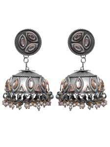 Pendientes Jhumka de Plata Oxidada Estilo Boho para Niñas, Pendientes Jhumka con Patrón Geométrico con Incrustaciones de Kundan Falak - Product Image 2
