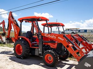 Tracteur agricole B2261H de haute qualité, 65 CV, quatre roues motrices, avec moteur, boîte de vitesses, pompe - Faible bruit et haute productivité - Product Image 3