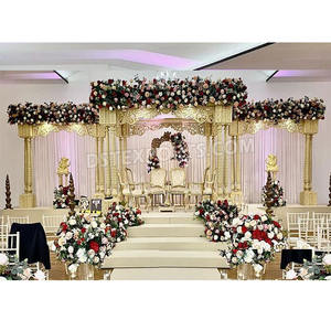 Mandap Triveni formidable pour les mariages indiens, cérémonie de mariage hindoue, mandap à trois poteaux, mandap à trois colonnes, décoration espagnole - Product Image 1