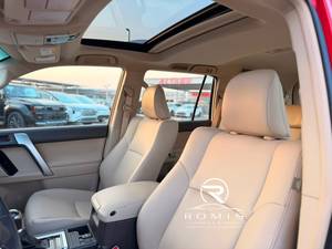 Toyota Land Cruiser Prado GRJ150L 2023, 4.0L V6, 4x4, Automática, Usada, Especificaciones GCC, Volante a la Izquierda |   Para Exportación - Product Image 3