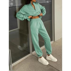 Conjunto de chándal de forro polar personalizado para mujer, sudadera con cremallera de un cuarto, pantalones jogger, informal, para estar en casa, Trackstar, OEM, marca privada - Product Image 2