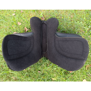 Árbol de madera marrón sintético, doble solapa, tamaño personalizable y sillín inglés de marca con herrajes niquelados y logotipo personalizado - Product Image 6