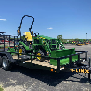 Tractor cortacésped John Deere 4x4 de 24HP, económico, para jardín y granja, en venta. - Product Image 1