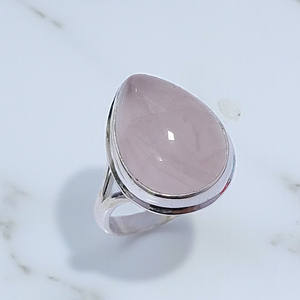 แหวนเงินแท้ 925 ประดับพลอยโรสควอตซ์ทรงลูกแพร์ธรรมชาติ แหวนทำมือแบบฝังขอบเรียบง่าย สำหรับงานแต่งงานและงานปาร์ตี้ - Product Image 2