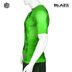 Hombres BJJ rash guard para gimnasio fitness camisa de compresión diseño de sublimación de media manga en moq bajo - Product Image 3