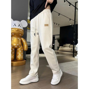 Pantalones largos unisex hechos de pana, duraderos y hermosos - Product Image 4