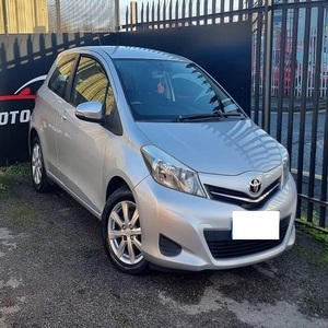 TOYOTA YARIS D'OCCASION CÔTÉ GAUCHE/CÔTÉ DROIT - Product Image 1