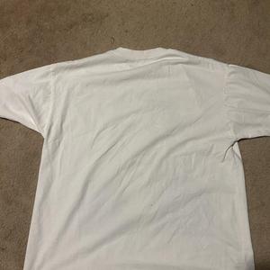 เสื้อยืดคอกลมลำลองทรงปกติ แขนสั้น ผู้ชาย รุ่นใหม่ประจำปี 2025 สำหรับฤดูร้อน ผ้าฝ้าย 100% ระบายอากาศได้ดี แห้งเร็ว - Product Image 2