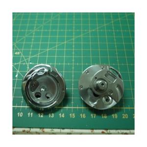 ชิ้นส่วนจักรเย็บผ้าอุตสาหกรรมแบบตะขอ B1808-771-OAC สำหรับใช้ในเครื่องแต่งกาย - Product Image 1