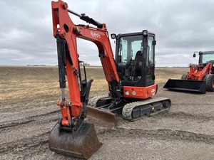 Mini-excavatrice Kubota U35-4 d'occasion pour les applications de construction et agricoles, disponible dès maintenant - Product Image 2