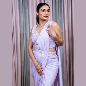 Estilo más vendido lavanda cosida Georgette Saree con cuentas artesanales ligero mejor precio al por mayor de La India a granel - Product Image 3