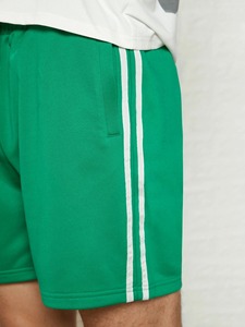 Short de jogging sportif pour hommes à prix Offre Spéciale bon marché vêtements d'été à la mode polyester/coton uni teint solide short respirant - Product Image 2