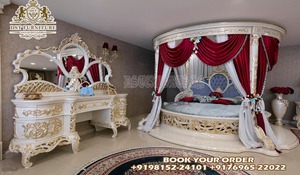 Lit à baldaquin en bois de teck de taille personnalisée à thème vintage avec design royal Détails lourds sculptés Marqueterie de style rococo français - Product Image 2