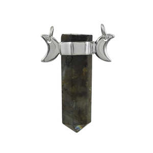 Precioso Colgante de Piedra Preciosa de Labradorita Natural Tallada en Forma de Lápiz, Diseño Vintage, Elaborado con Plata de Ley 925 - Product Image 1